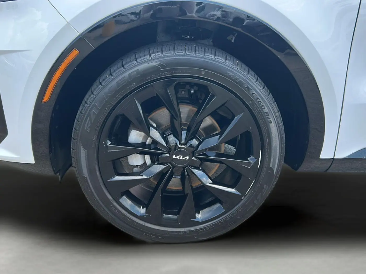 2023 Kia Sorento - $24,125