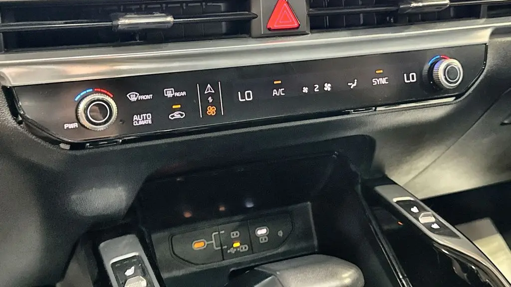 2024 Kia Sorento X-Pro SX-Prestige