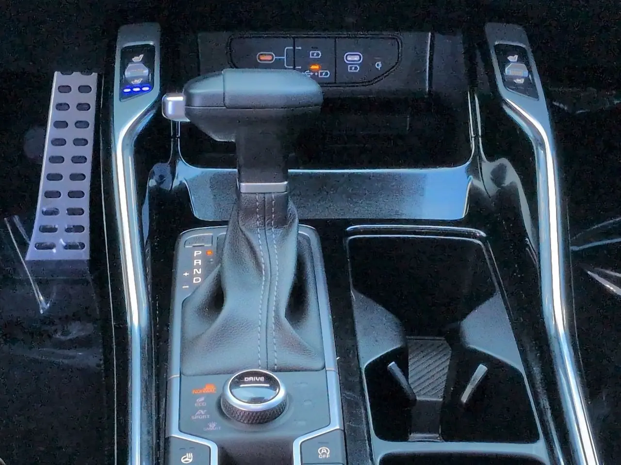 2026 Kia Sorento - $40,875