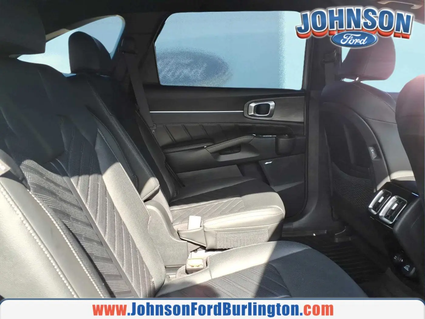 2024 Kia Sorento - $32,700