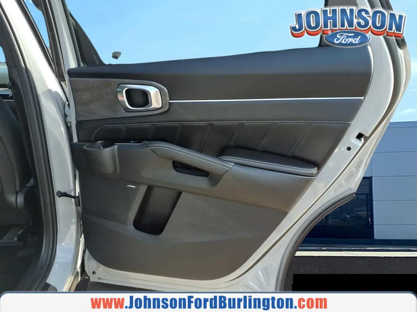 2024 Kia Sorento - $32,700