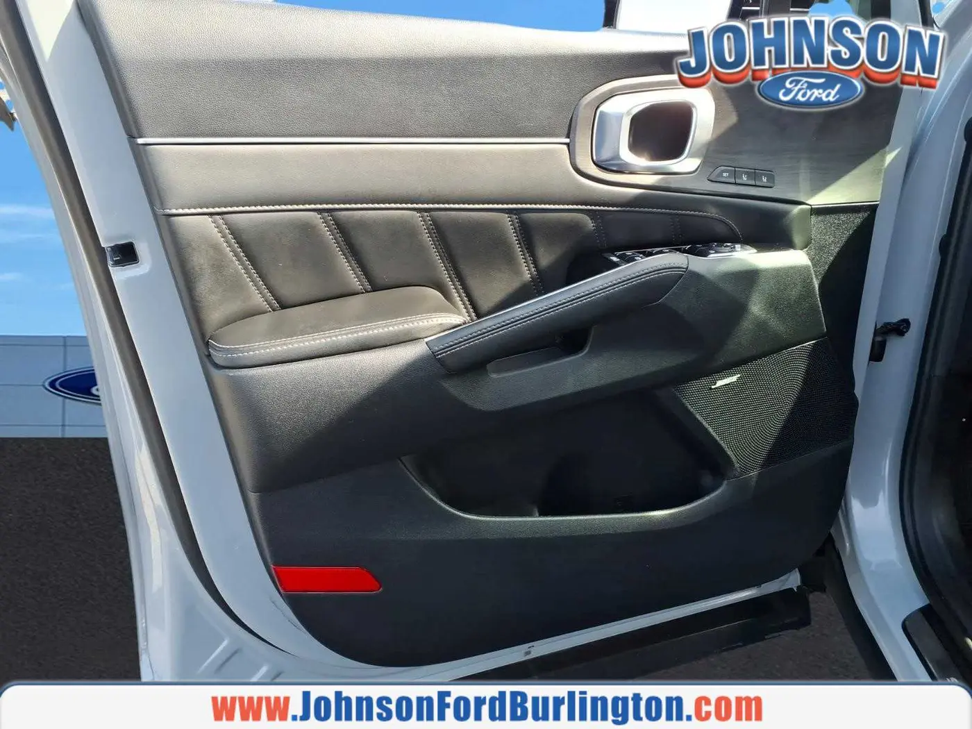 2024 Kia Sorento - $32,700