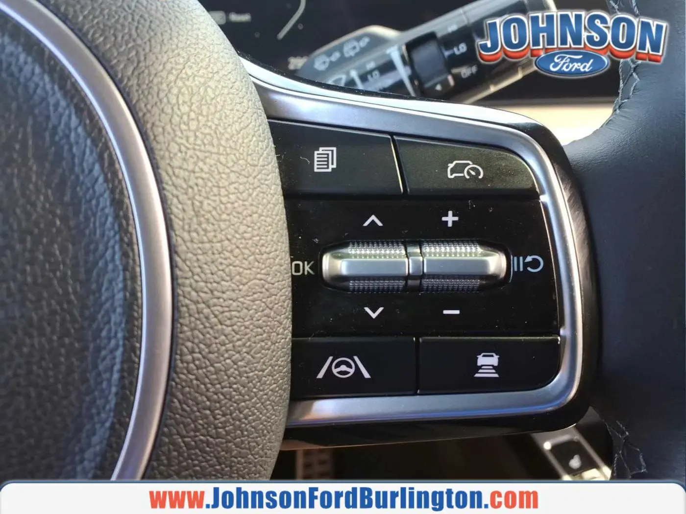 2024 Kia Sorento - $32,700