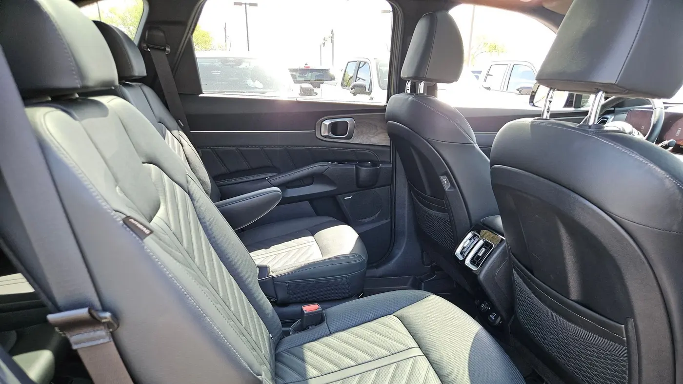 2025 Kia Sorento X-Line SX