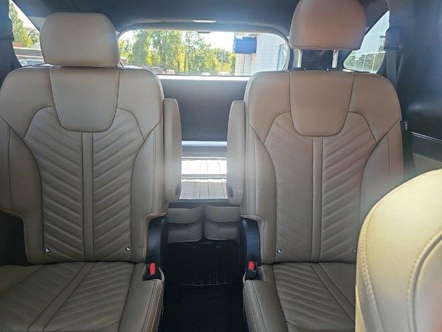 2025 Kia Sorento - $35,998