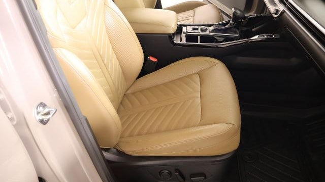 2025 Kia Sorento X-Line SX