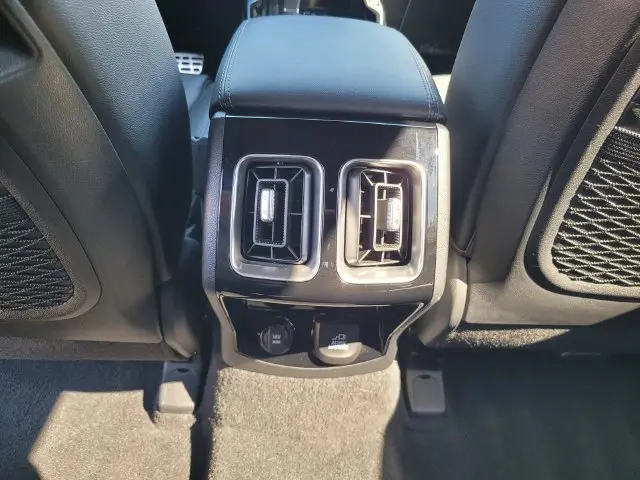 2026 Kia Sorento - $38,678