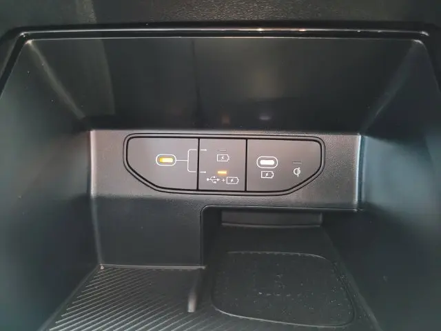 2026 Kia Sorento - $38,678