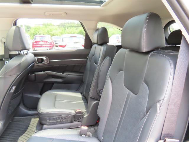 2025 Kia Sorento - $38,495