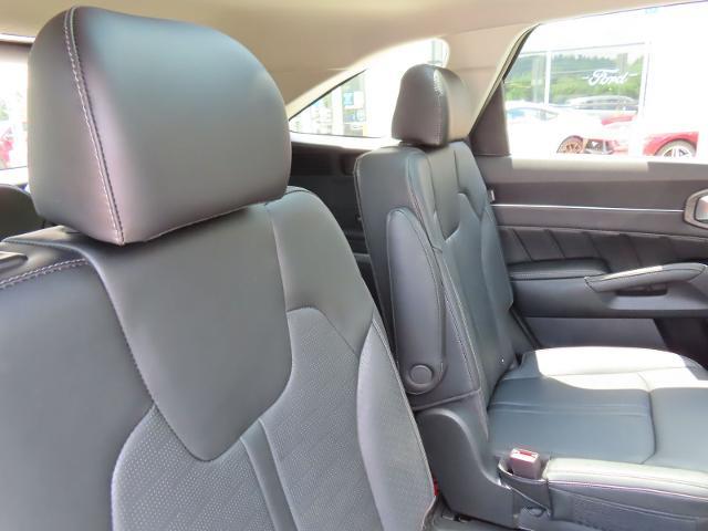 2025 Kia Sorento - $38,495