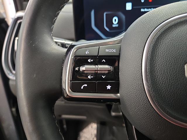 2025 Kia Sorento - $36,999