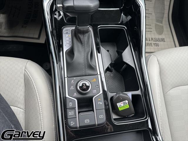 2025 Kia Sorento - $40,990