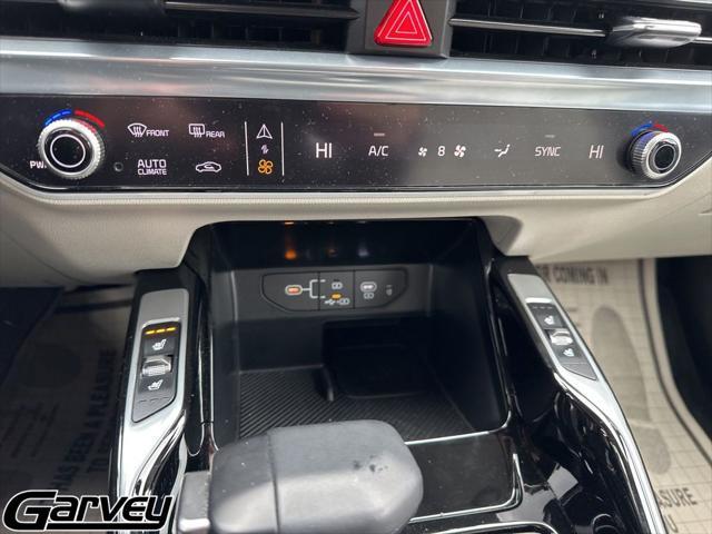 2025 Kia Sorento - $40,990