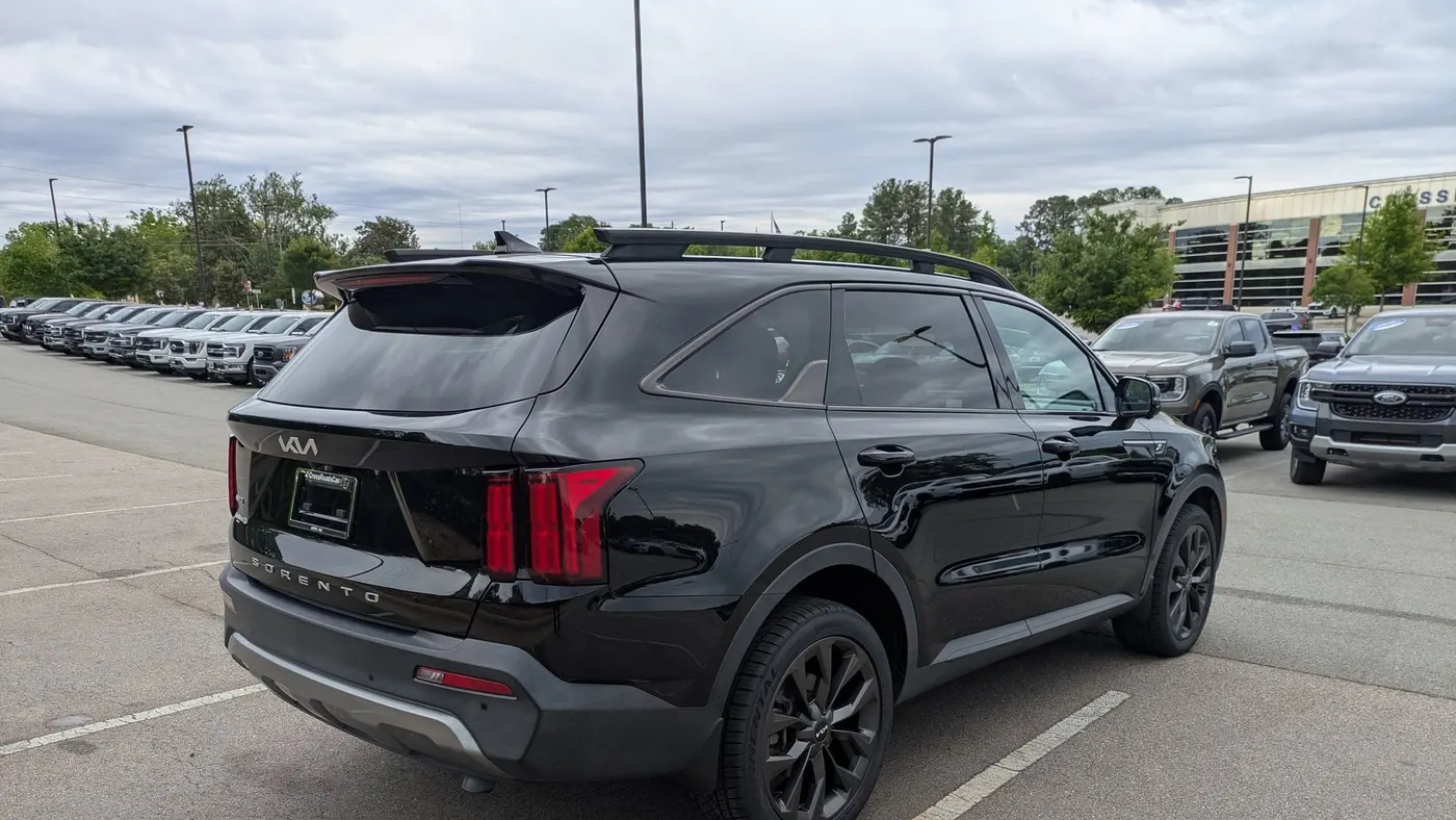 2022 Kia Sorento SX
