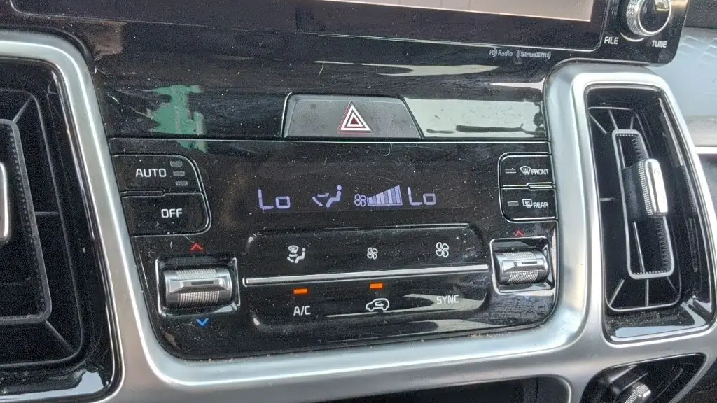 2022 Kia Sorento SX