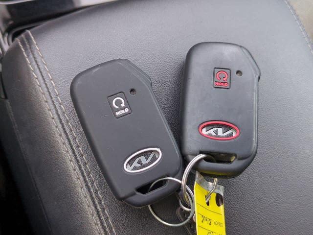 2022 Kia Sorento - $22,275