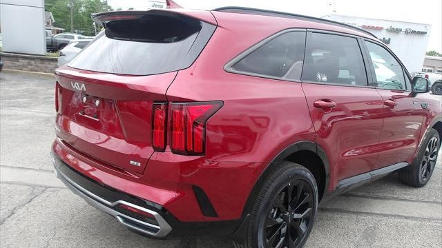 2023 Kia Sorento SX