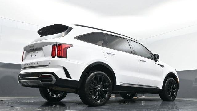 2022 Kia Sorento SX