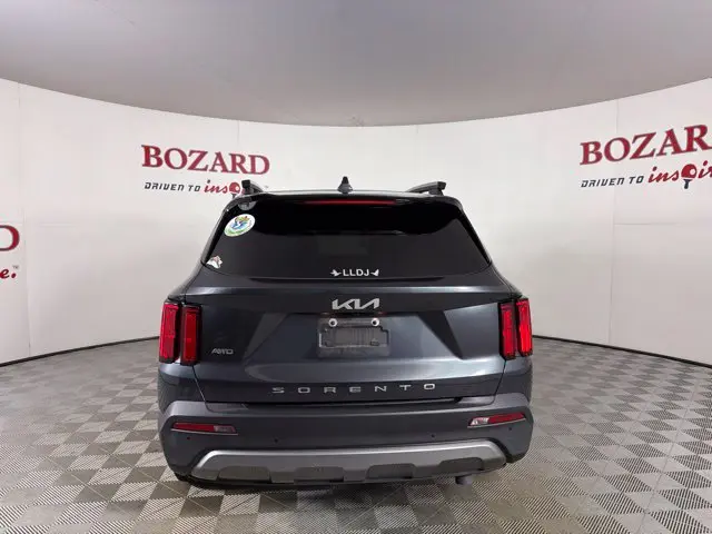 2022 Kia Sorento - $23,500