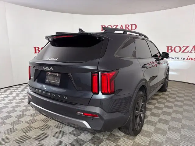 2022 Kia Sorento - $23,500