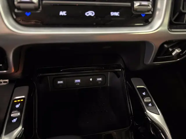 2022 Kia Sorento - $23,500