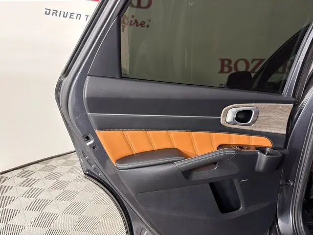2022 Kia Sorento - $23,500