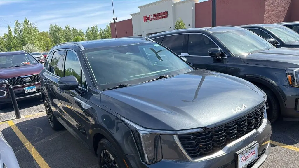 2024 Kia Sorento S