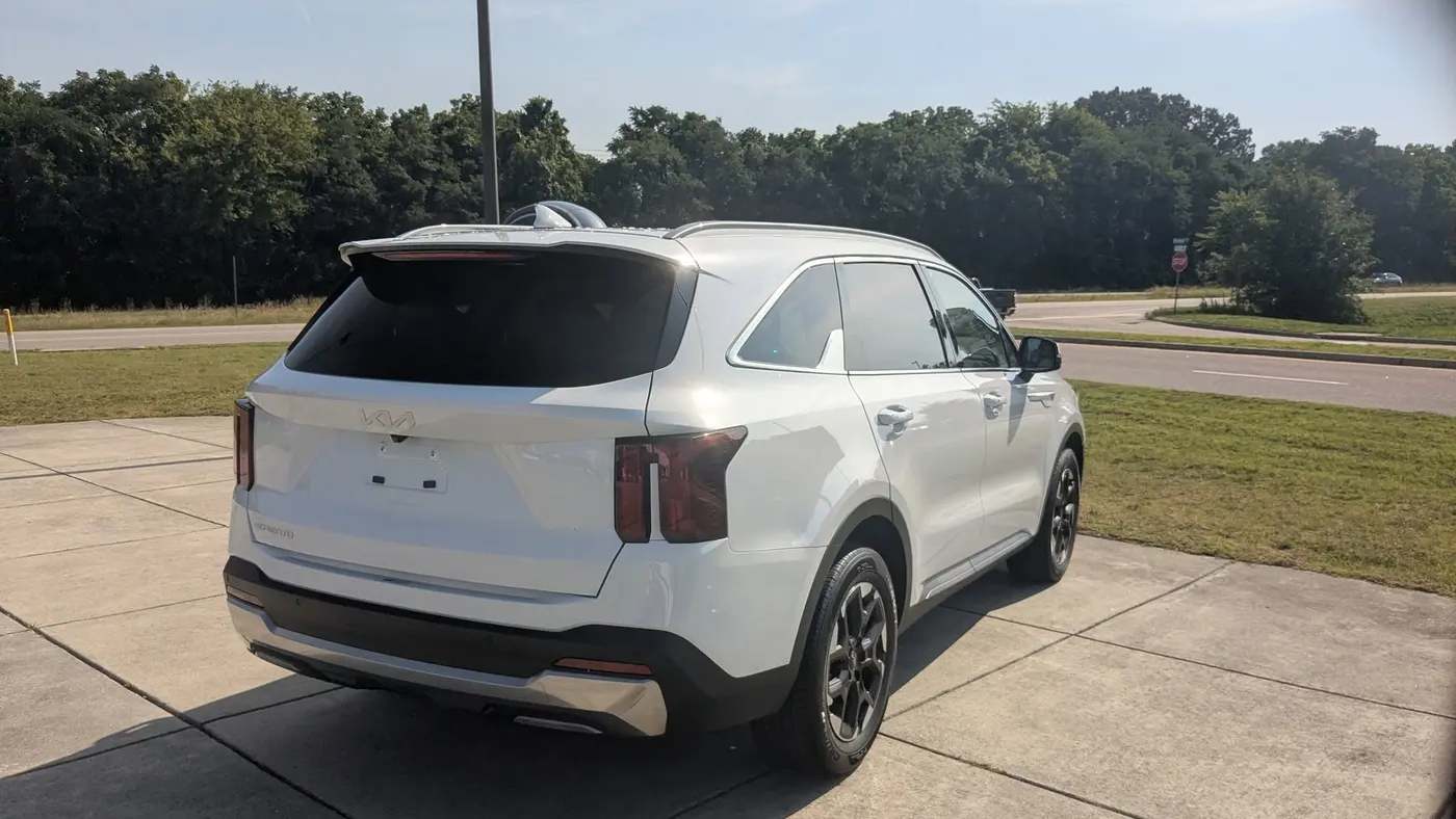 2024 Kia Sorento S