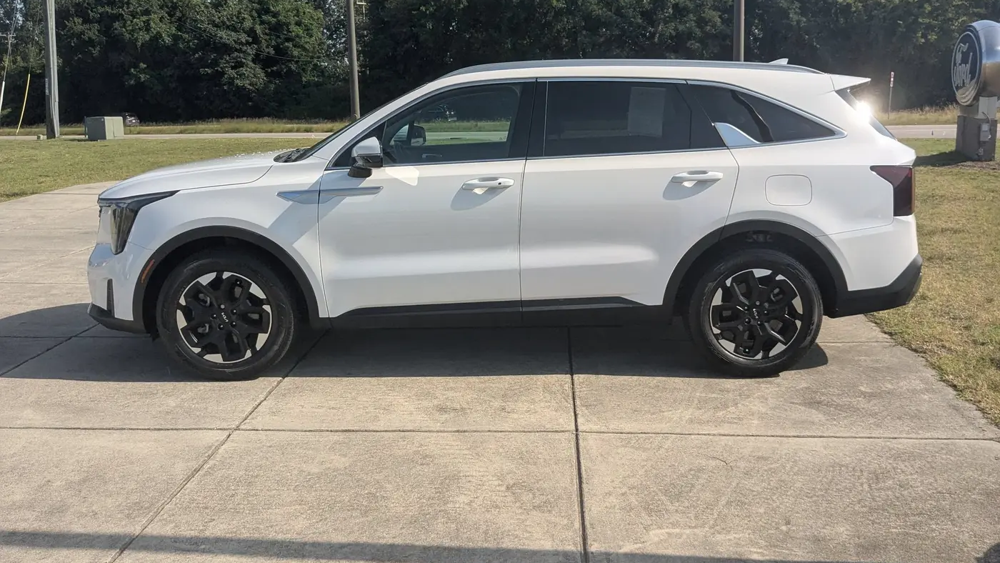2024 Kia Sorento S