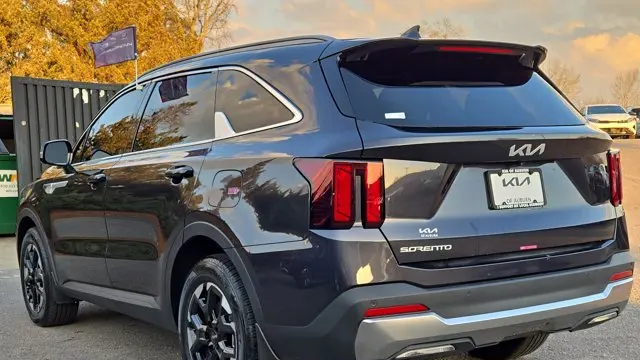 2025 Kia Sorento S