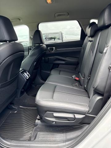 2026 Kia Sorento - $37,967