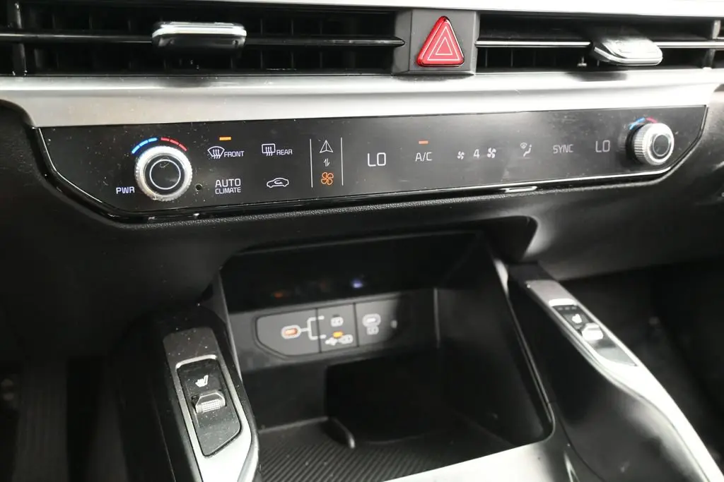 2024 Kia Sorento - $24,991
