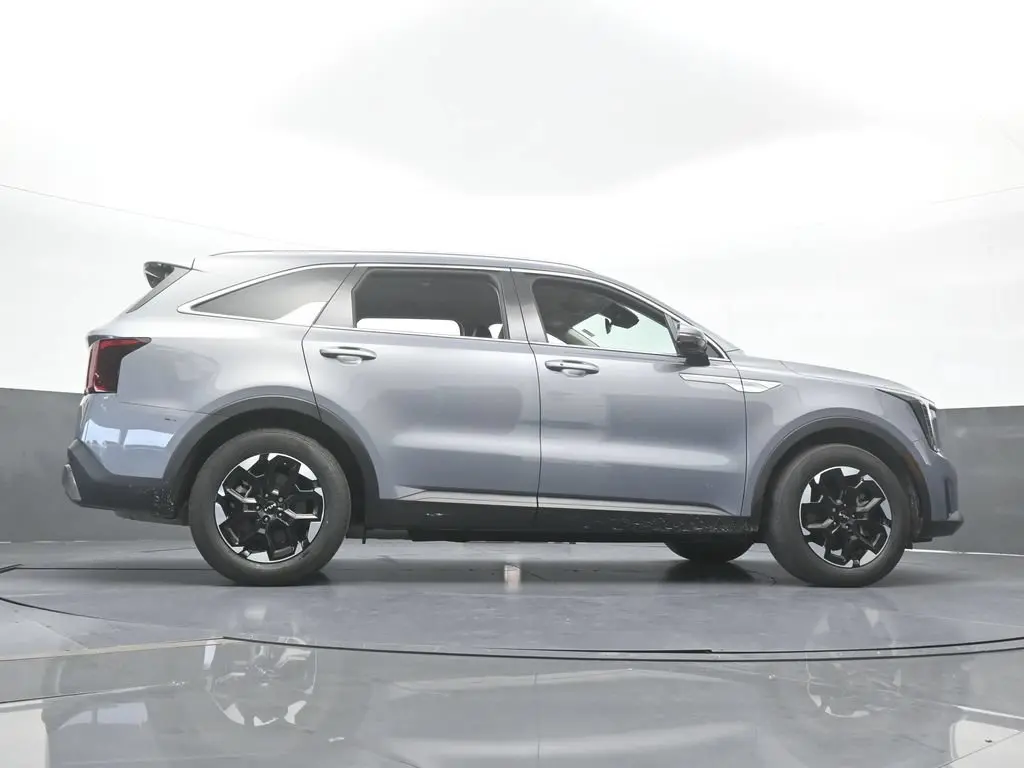 2024 Kia Sorento - $24,991