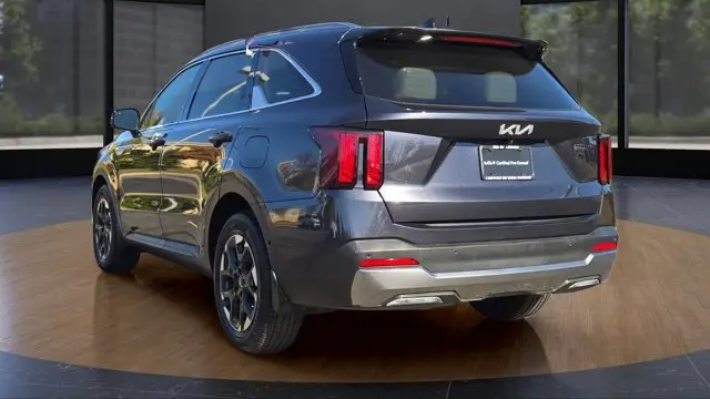 2025 Kia Sorento S