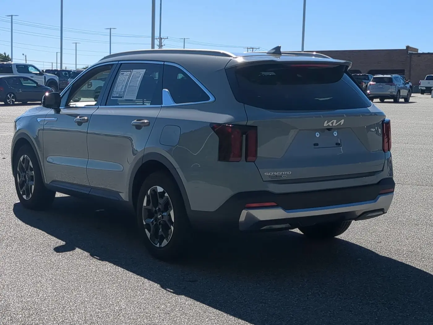 2026 Kia Sorento - $32,500