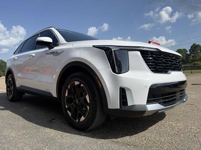 2025 Kia Sorento - $28,900