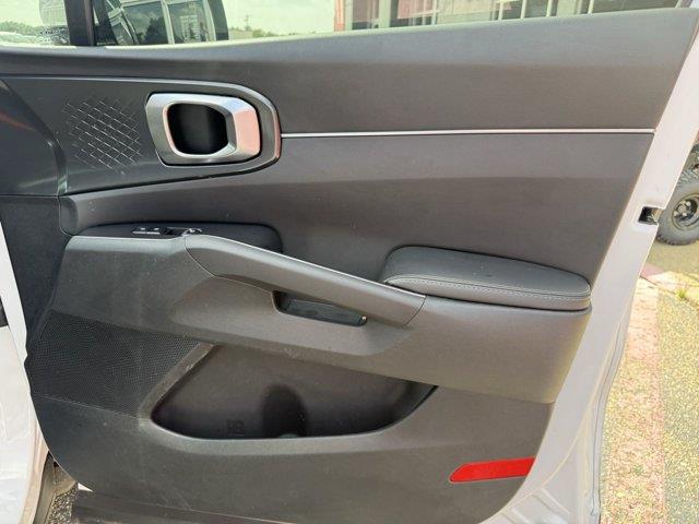 2025 Kia Sorento - $28,900