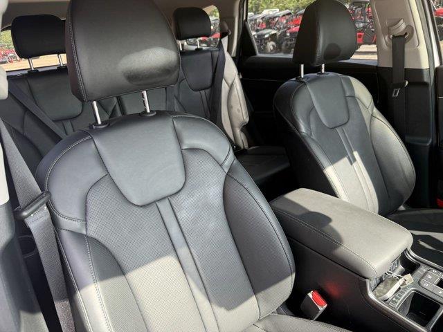 2025 Kia Sorento - $28,900