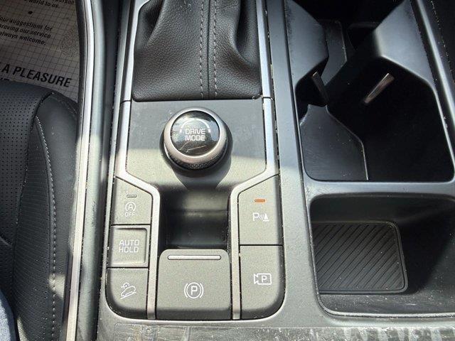2025 Kia Sorento - $28,900