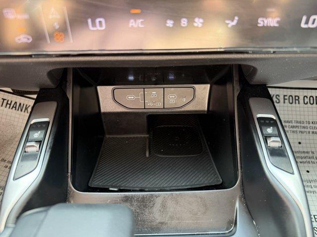 2025 Kia Sorento - $28,900