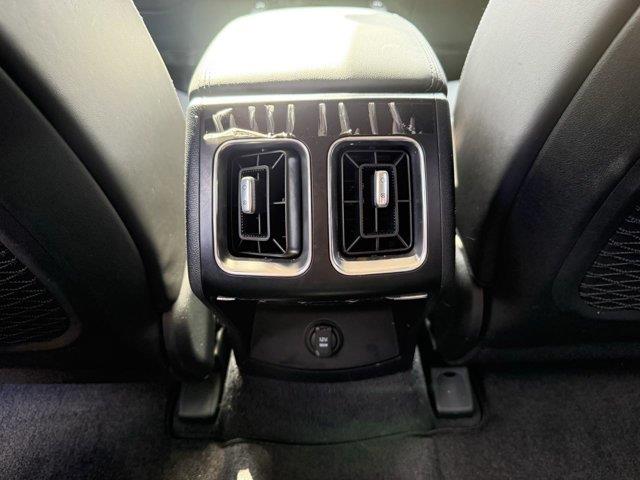 2025 Kia Sorento - $28,900