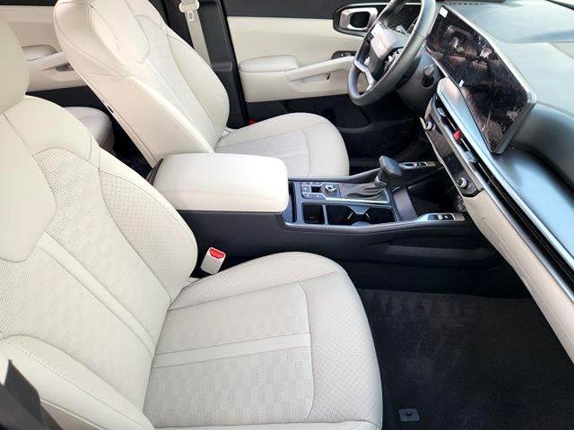 2026 Kia Sorento - $32,995