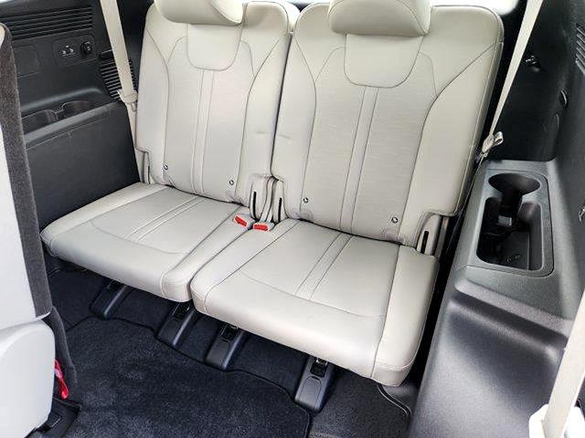 2026 Kia Sorento - $32,995