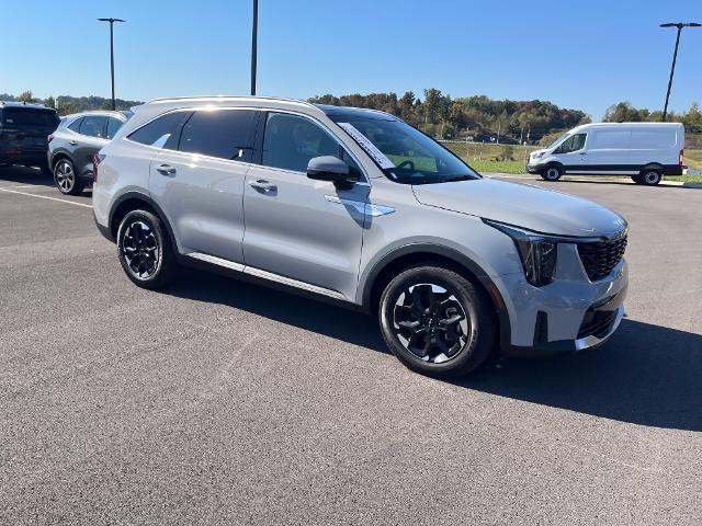 2025 Kia Sorento - $29,999