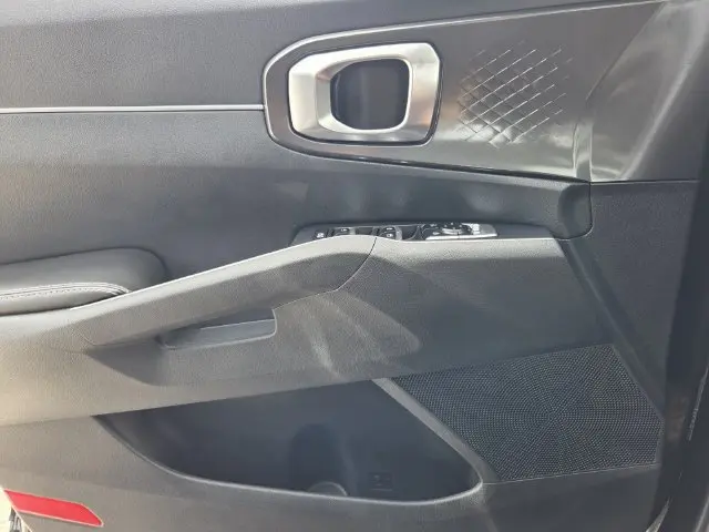 2025 Kia Sorento - $29,800