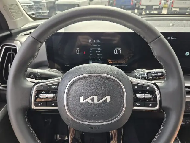2025 Kia Sorento - $29,800