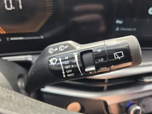 2025 Kia Sorento - $29,800