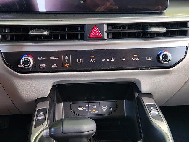 2026 Kia Sorento - $31,475
