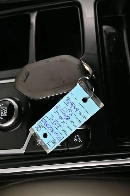 2024 Kia Sorento - $24,584