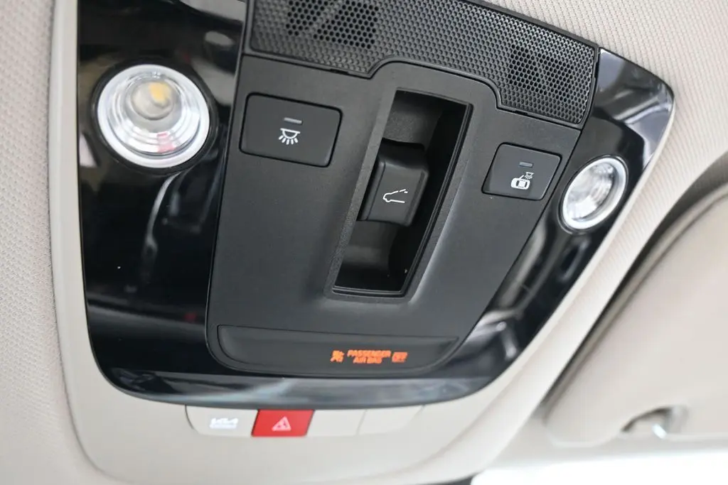 2024 Kia Sorento - $24,584
